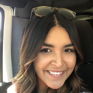 Meet your Posher, Desirae